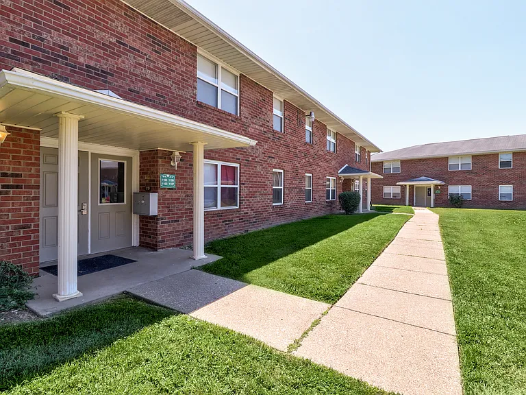 Diamond Valley Apartments — Photo 19