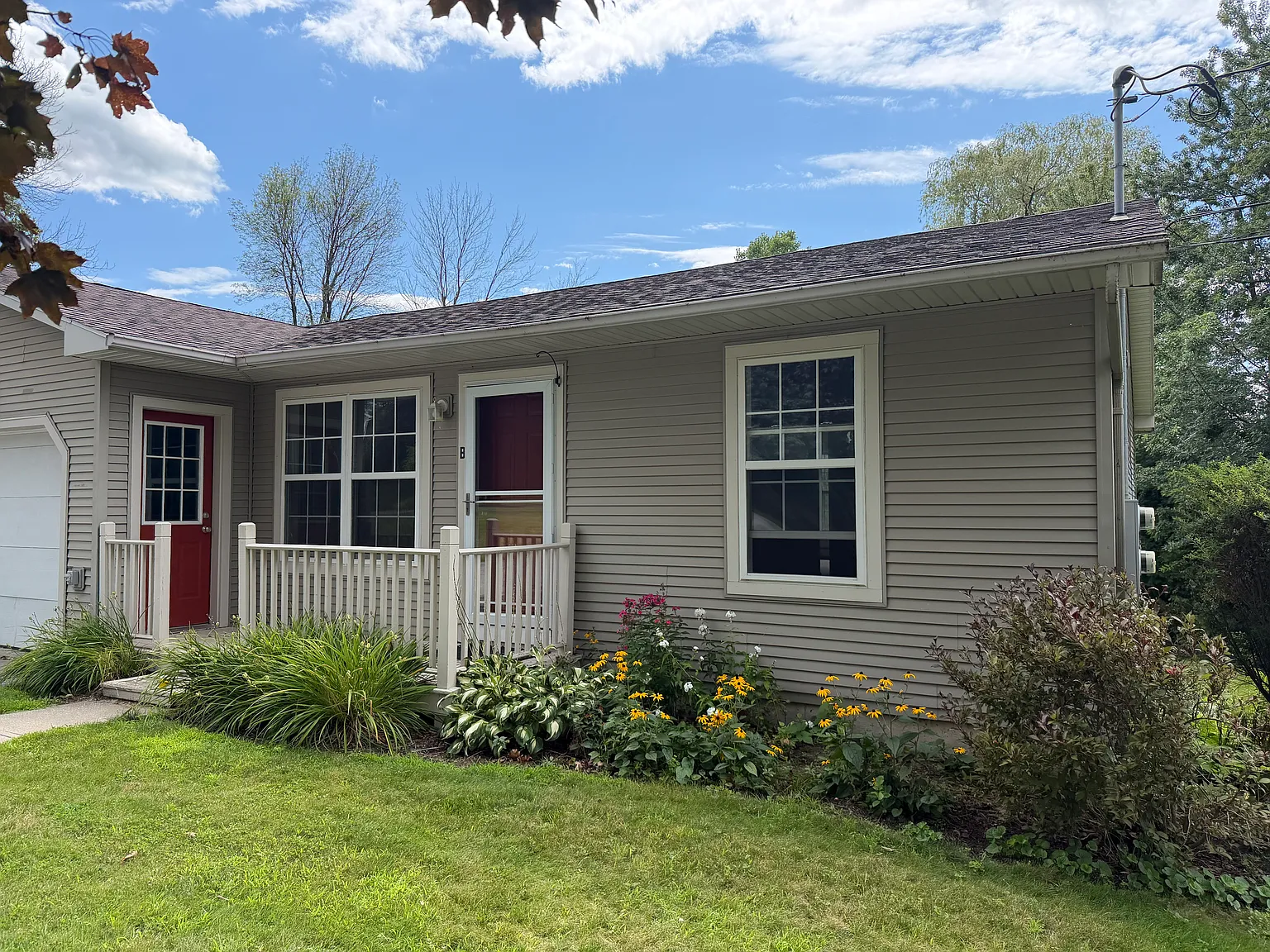 2 bed, 1100 sqft, $2,250 — Photo 1