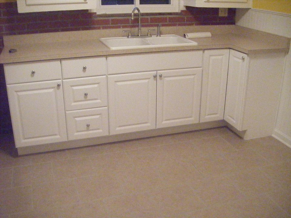 2nd image of 6726 Plainfield Rd