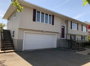 25 Cedar St, Ludlow, MA 01056