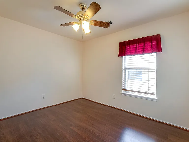 18231 Afton Hollow Ln — Photo 23