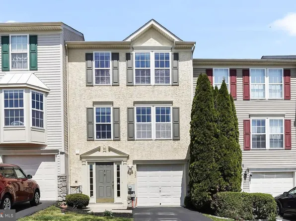 303 Broad Meadow Dr, Parkesburg, PA 19365