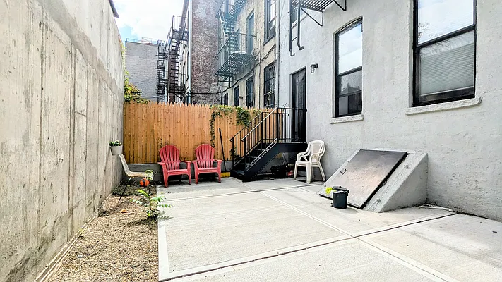 Rented by Highline Residential | media 8