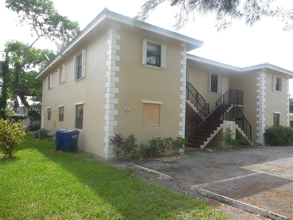 4101 Riverside Dr #4