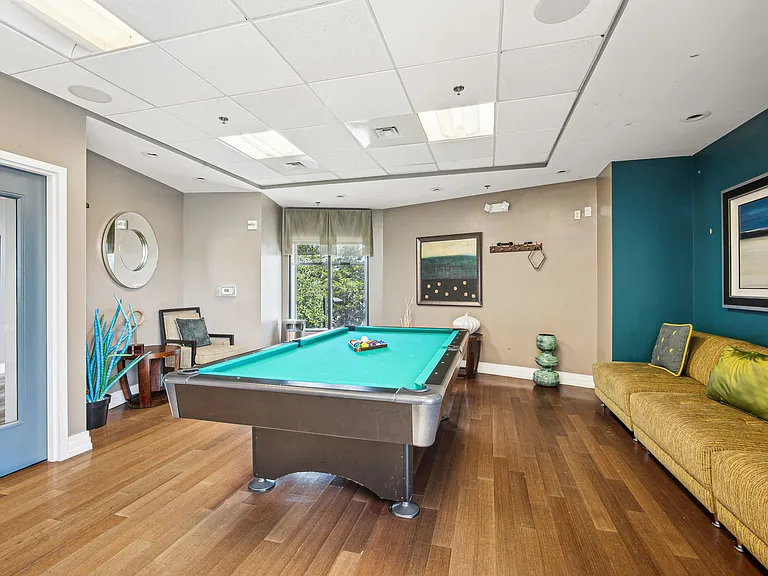 Riverside Apartments — Photo 49