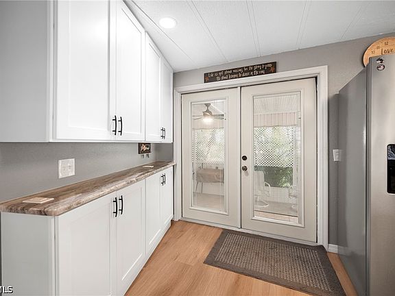 5th image of 138 Lexington Ave