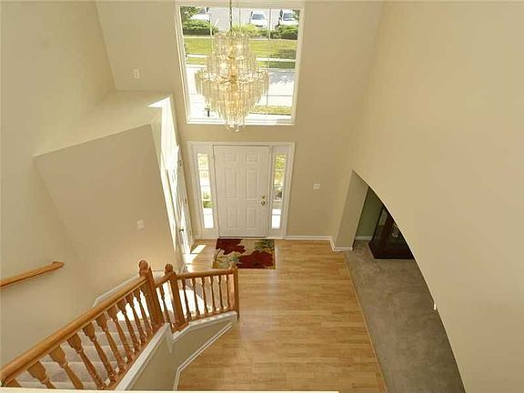2nd image of 17116 Cedar Creek Ln