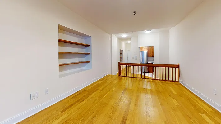 Rented by Bond New York | media 2