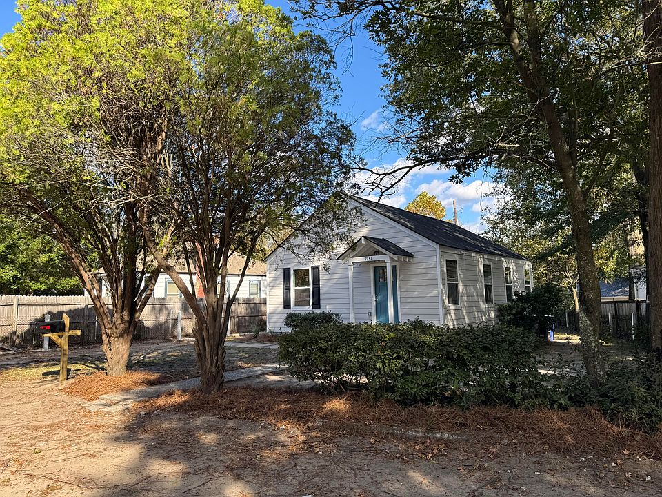 1st image of 2137 Thornlee Dr
