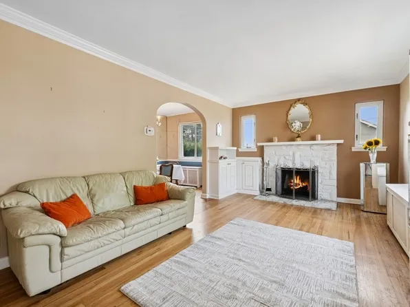 50-06 Marathon Parkway image 2 of 16