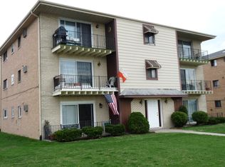 7329 W 85th Pl APT 3A, Bridgeview, IL 60455