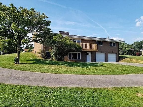 3rd image of 124 South Dr