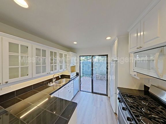 5th image of 1932 N Jameson Ln Unit D