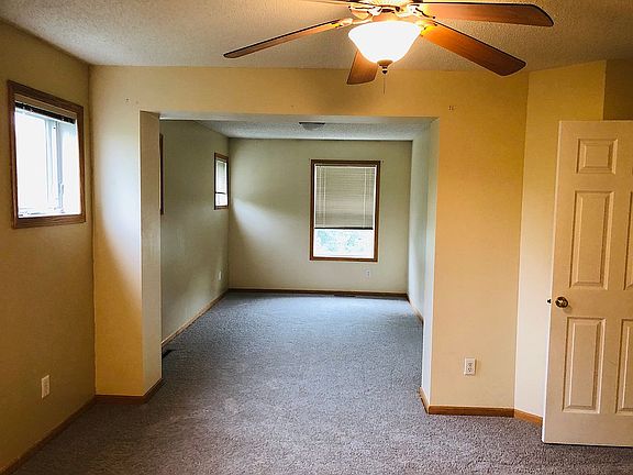 2nd image of 10856 Kingsfield Ln