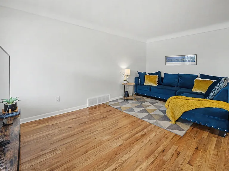 19637 Country Club Dr — Photo 37