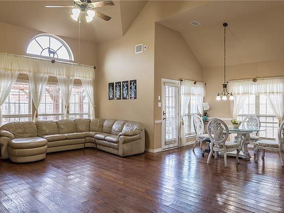 4th image of 506 Windward Dr