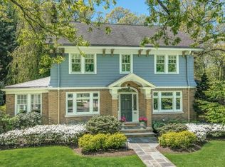 230 Summit Ave, Summit City, NJ 07901