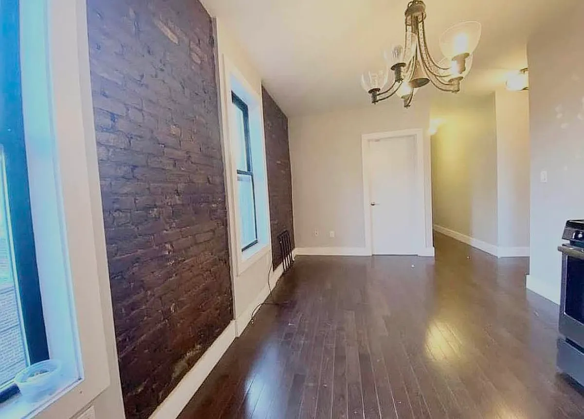 Building Photo - 616 W 182nd St #10B
