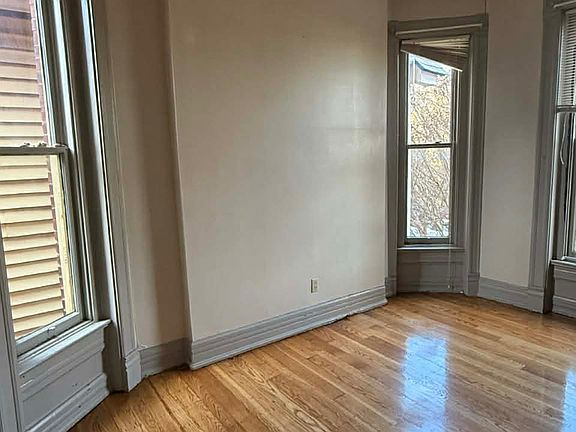 2nd image of 1472 S 1st St #2