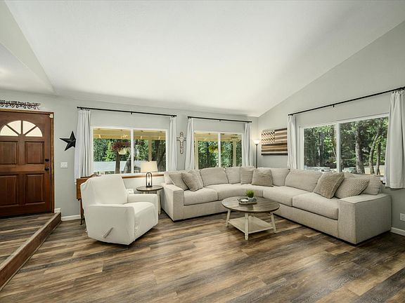 5th image of 5507 Daisy Dr
