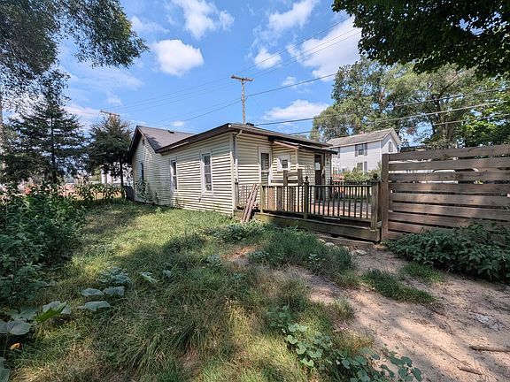 3rd image of 502 W Main St