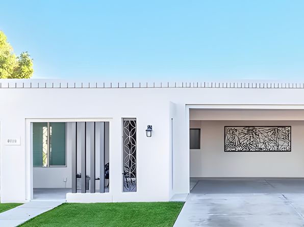 8725 E Via De Dorado