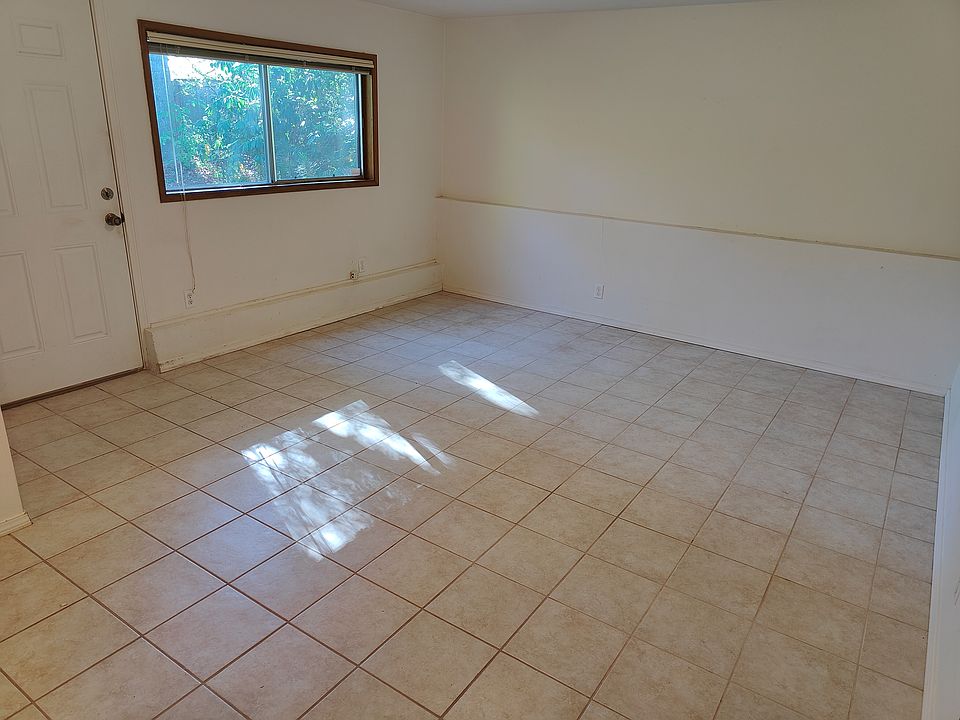 Living Room w/front door
