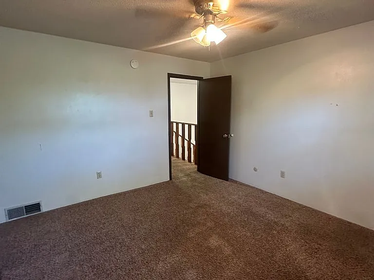 2201 N Norris St — Photo 17