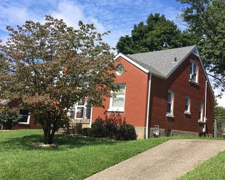 1729 Deer Park Ave — Photo 3