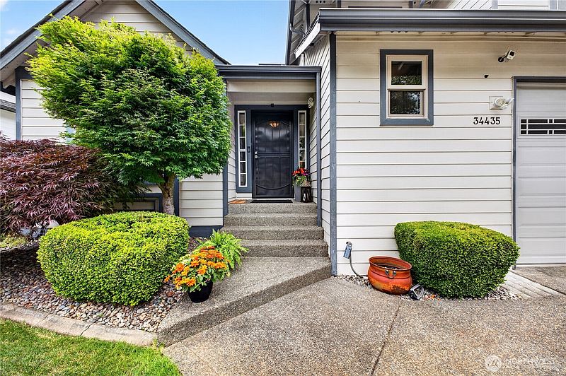2nd image of 34435 32nd Court SW