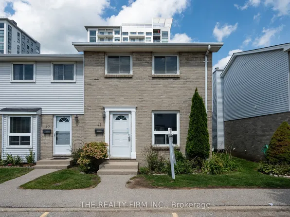 1786 Attawandaron Rd #11, London, ON N6G 3N1
