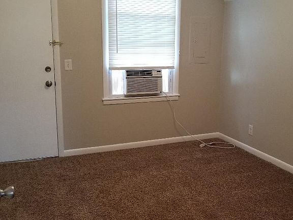 3rd image of 2113 Belmont Blvd APT 5