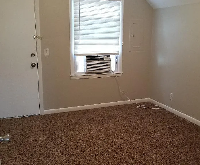 2113 Belmont Blvd #5 — Photo 3