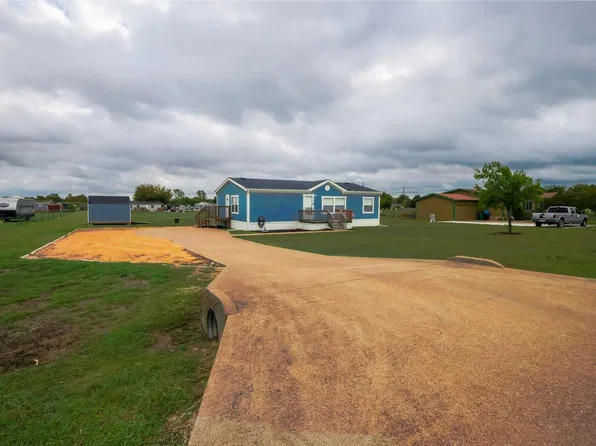 110 Eagle Ridge Dr, Waxahachie, TX 75165
