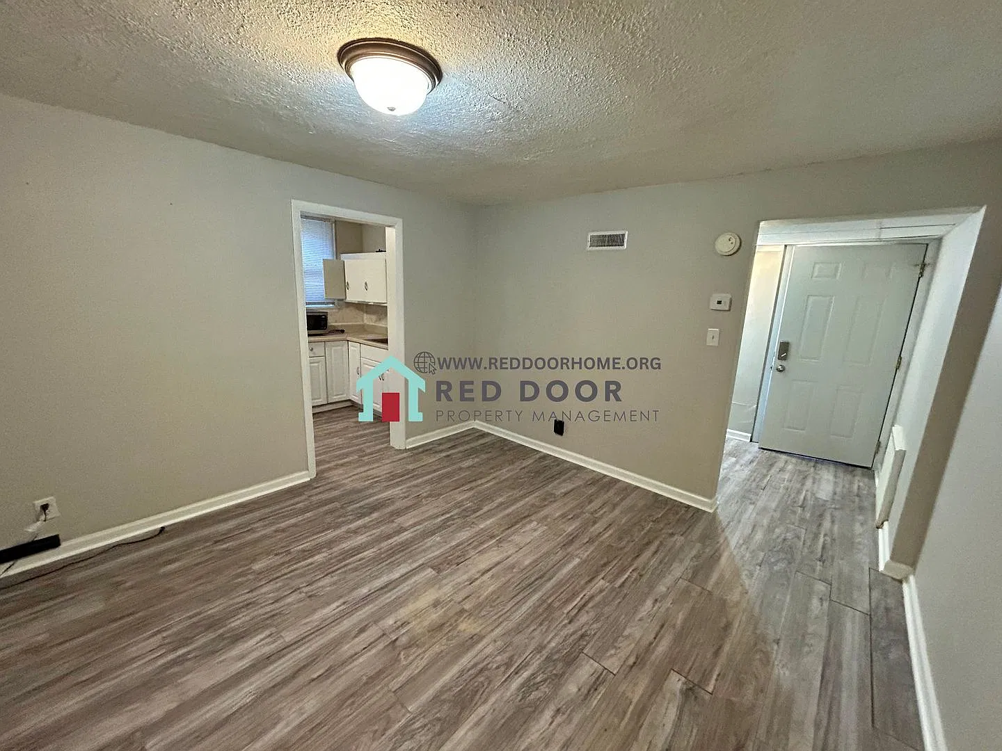 1104 3rd Ave N 2 -E — Photo 1