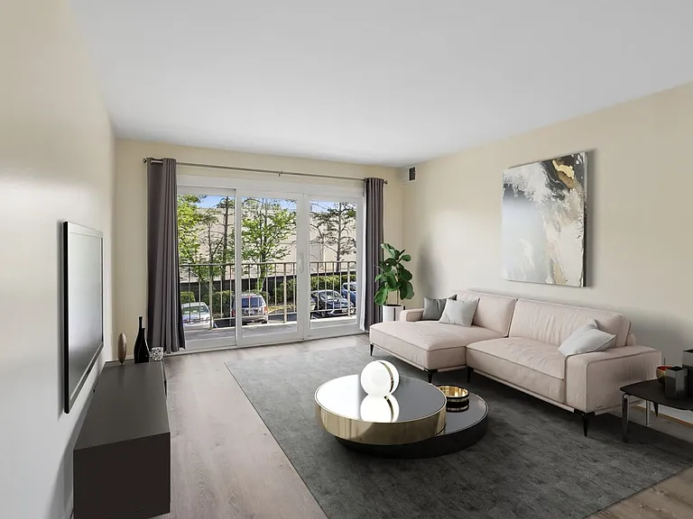 11925 Parklawn Dr #203 — Photo 2