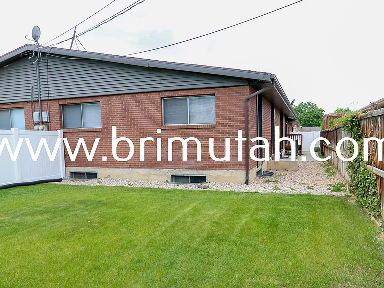 3669 S 2245 E — Photo 20