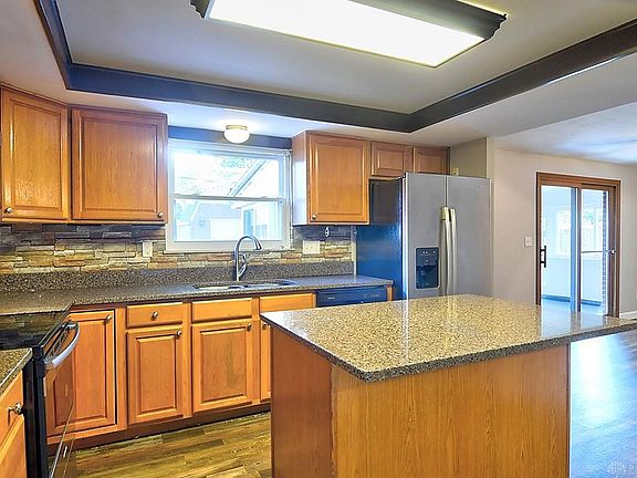 4th image of 6292 Leawood Dr