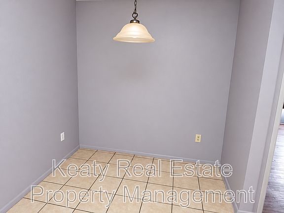 5th image of 108 Meudon St #A