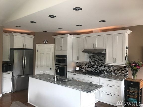 4th image of 7518 53rd Street Ct W