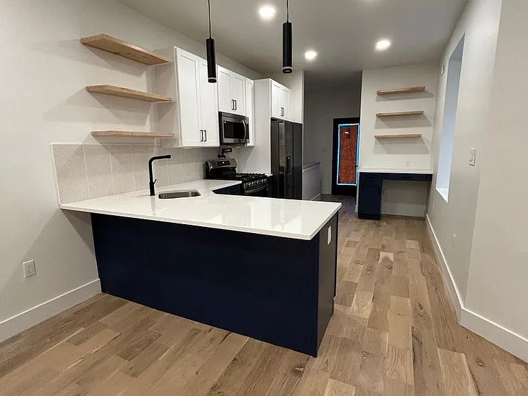 5451 Irving St — Photo 5