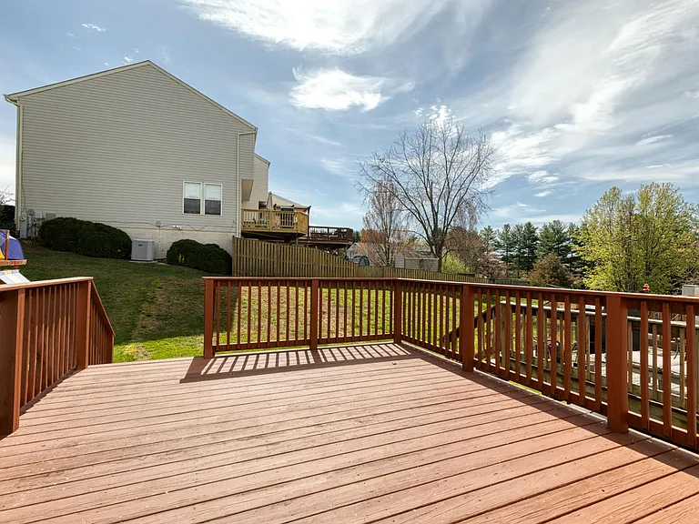 490 Crestridge Way — Photo 29