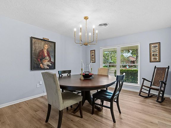5th image of 5711 Cerritos Dr