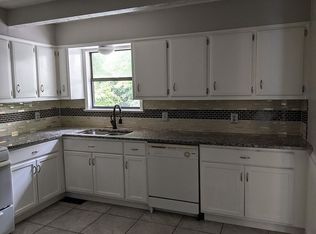 1865 Marsh Creek Dr, Lawrenceville, GA 30043