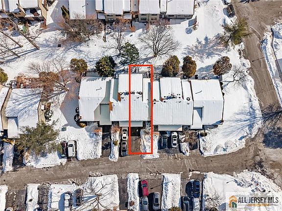 3rd image of 155 Penn Ct #136