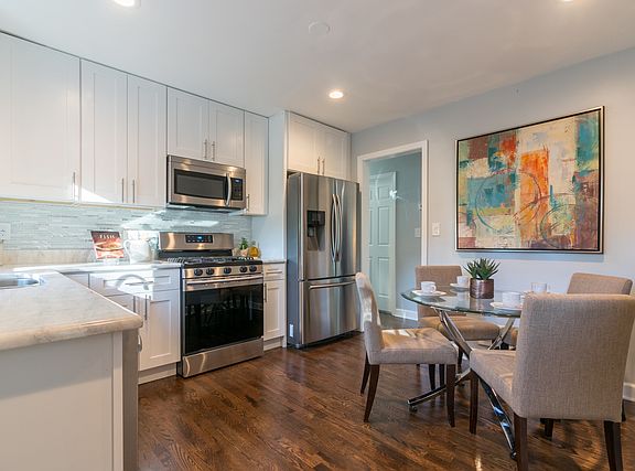 5th image of 3806 Louise St