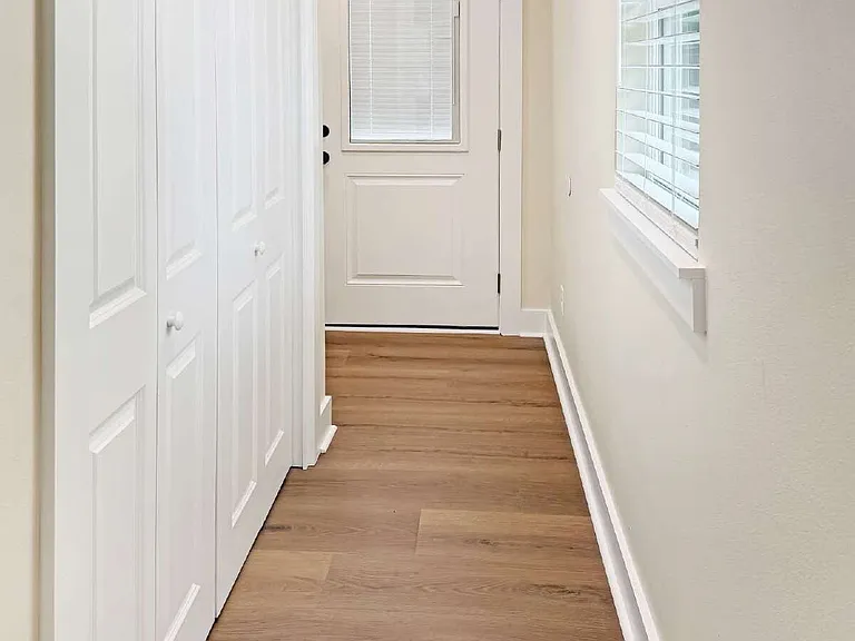 239 N K St — Photo 19
