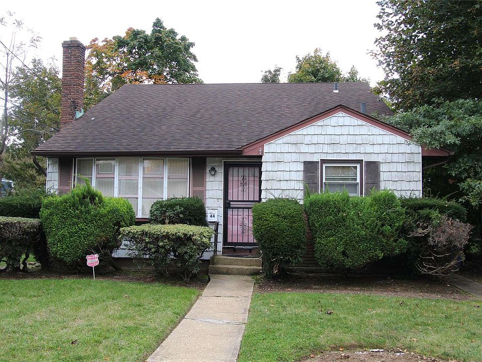 1st image of 44 Jefferson Avenue