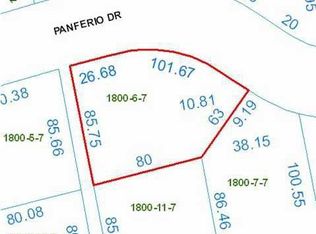 212 Panferio Dr, Gulf Breeze, FL 32561