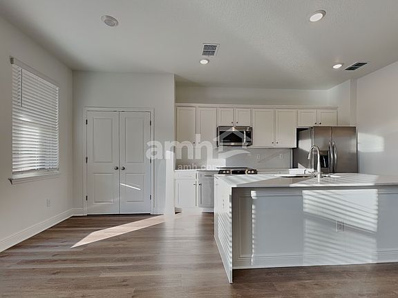 4th image of 6727 Atlantic Beach Ave